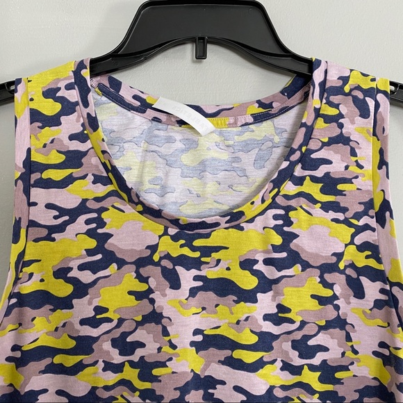 Lime Lite Camo Fabletics Janis Cropped Muscle Tank - Picture 3 of 5